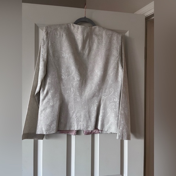 Vintage Patra Blazer with Rhinestones - Picture 5 of 7